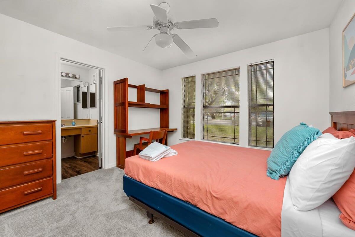 Villa 4Bd 2 Mi To Usf Free Pool + 24 Hour Gym Tampa Exterior foto