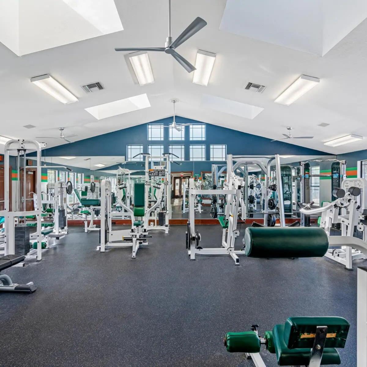 Villa 4Bd 2 Mi To Usf Free Pool + 24 Hour Gym Tampa Exterior foto