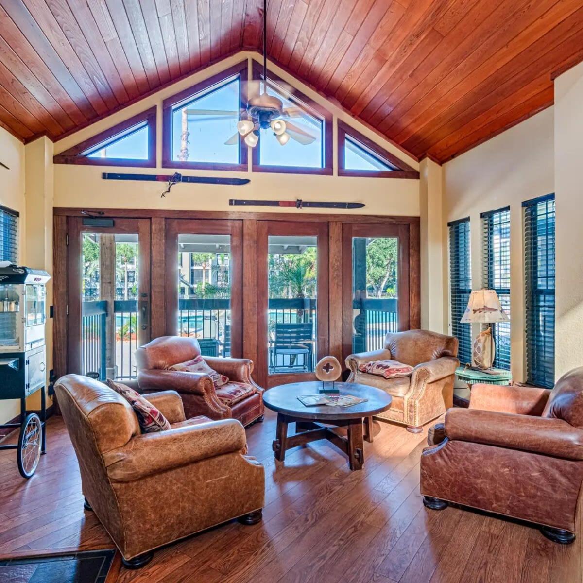 Villa 4Bd 2 Mi To Usf Free Pool + 24 Hour Gym Tampa Exterior foto